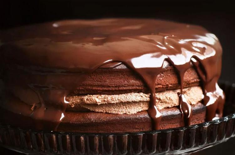 Torta con crema al cioccolato