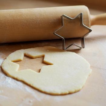 mattarello con pasta frolla in lavorazione